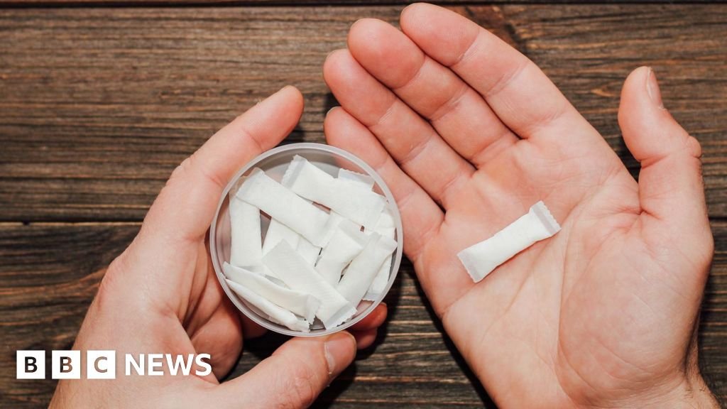 The teenage caffeine pouch trend troubling US experts