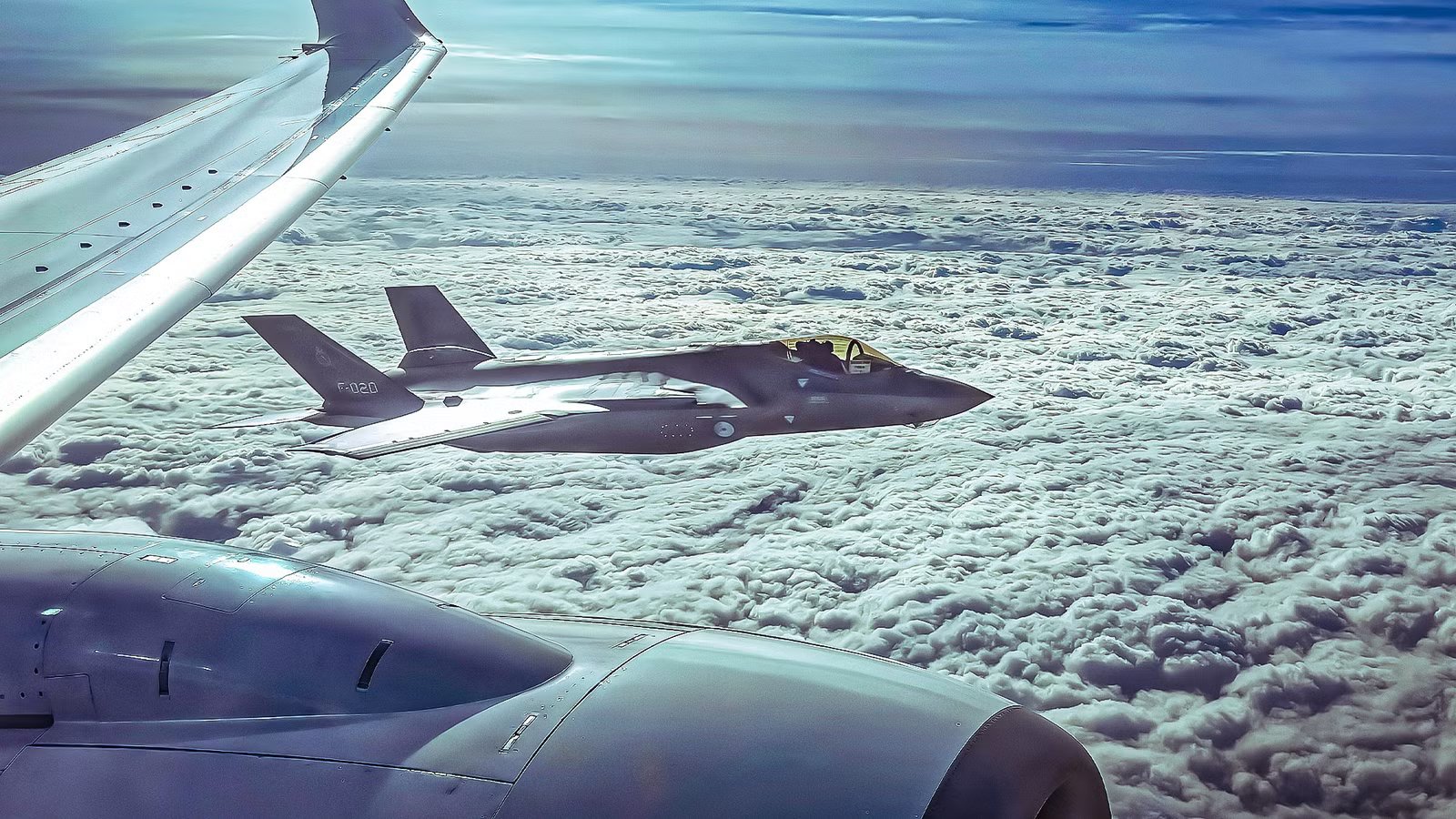 The Secret Visual Language Between Fighter Jets & Civilian Pilots That Decides How Nn Intercept Ends