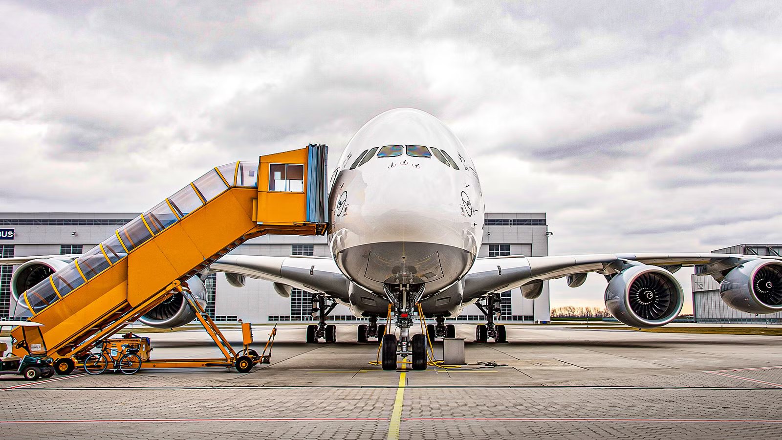 Why Did Airbus Build The A380’s Cockpit On Its Own Deck?