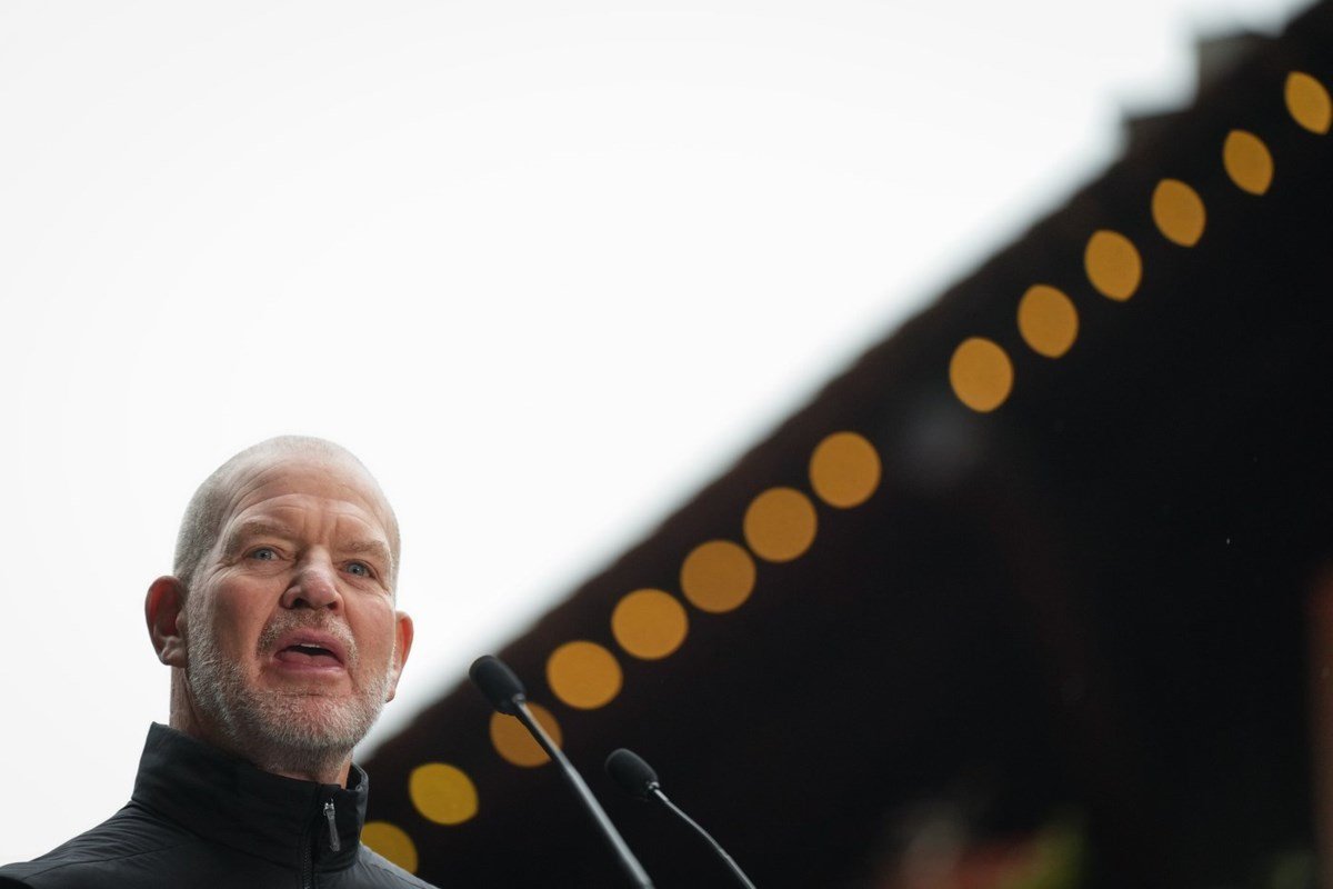 Lululemon, founder Chip Wilson at odds over board nominees