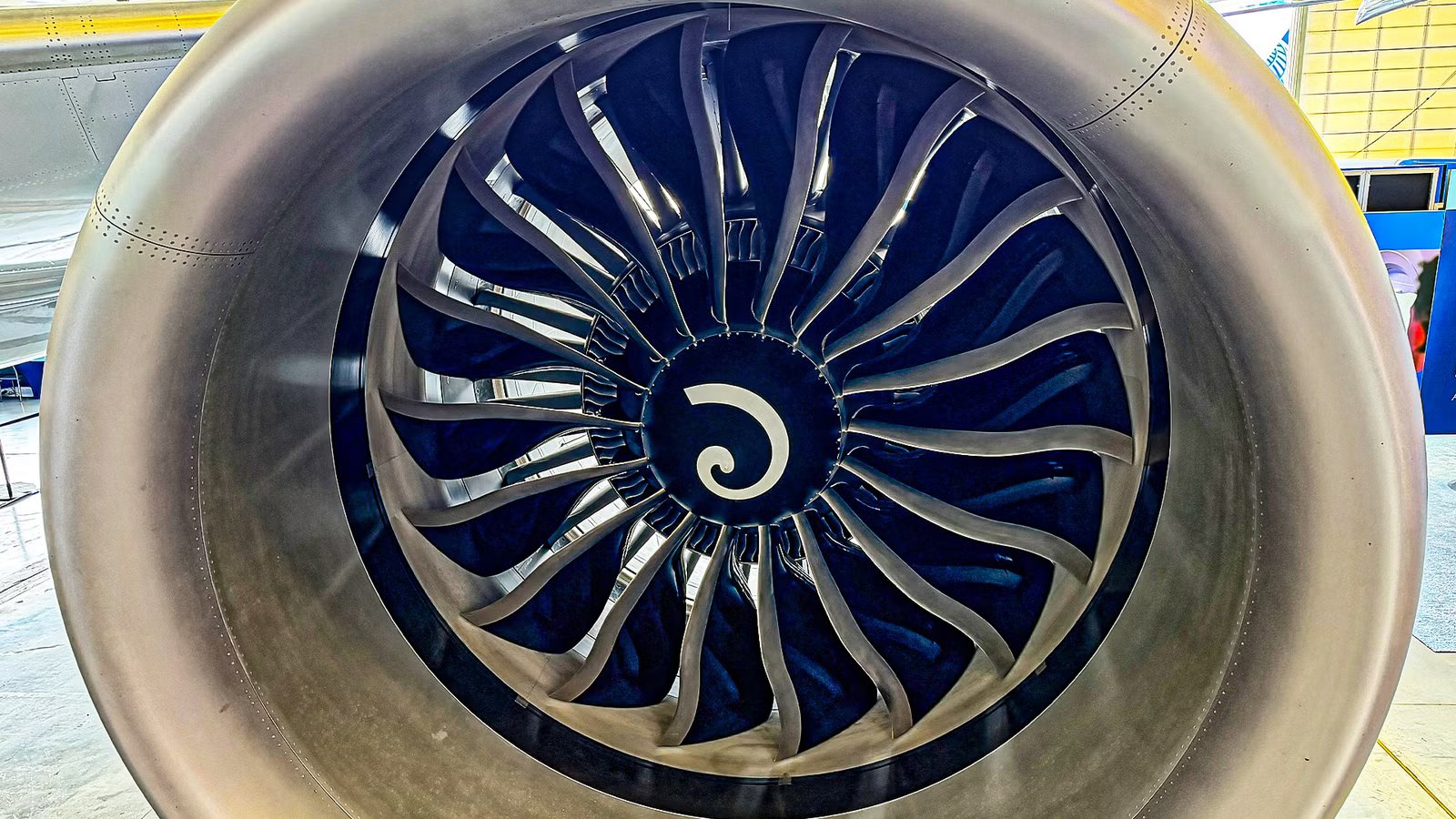 How Much Does A Boeing 787 Dreamliner Engine Cost?