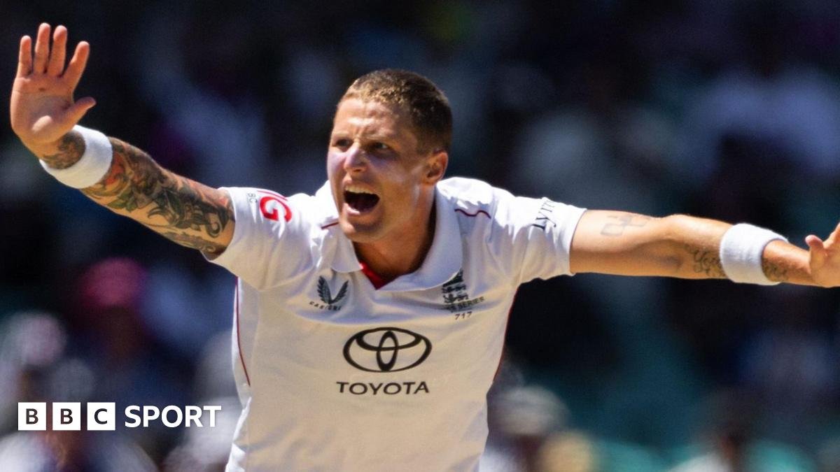 Brydon Carse ruled out of IPL with Sunrisers Hyderabad because of a hand injury