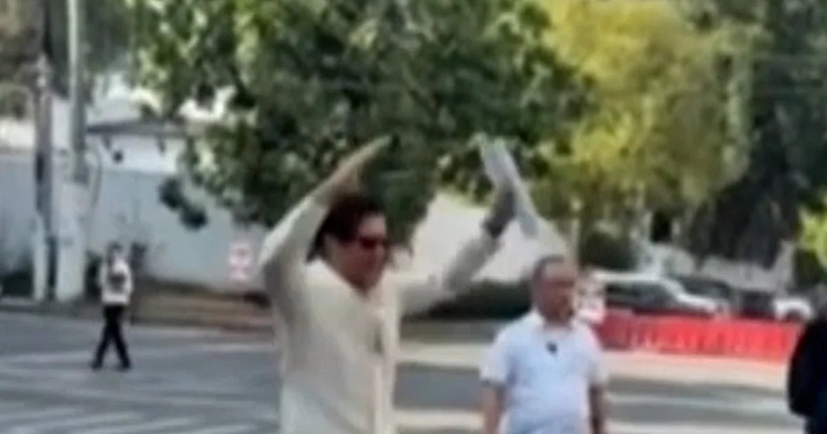 Philippine president dispels rumors of failing health