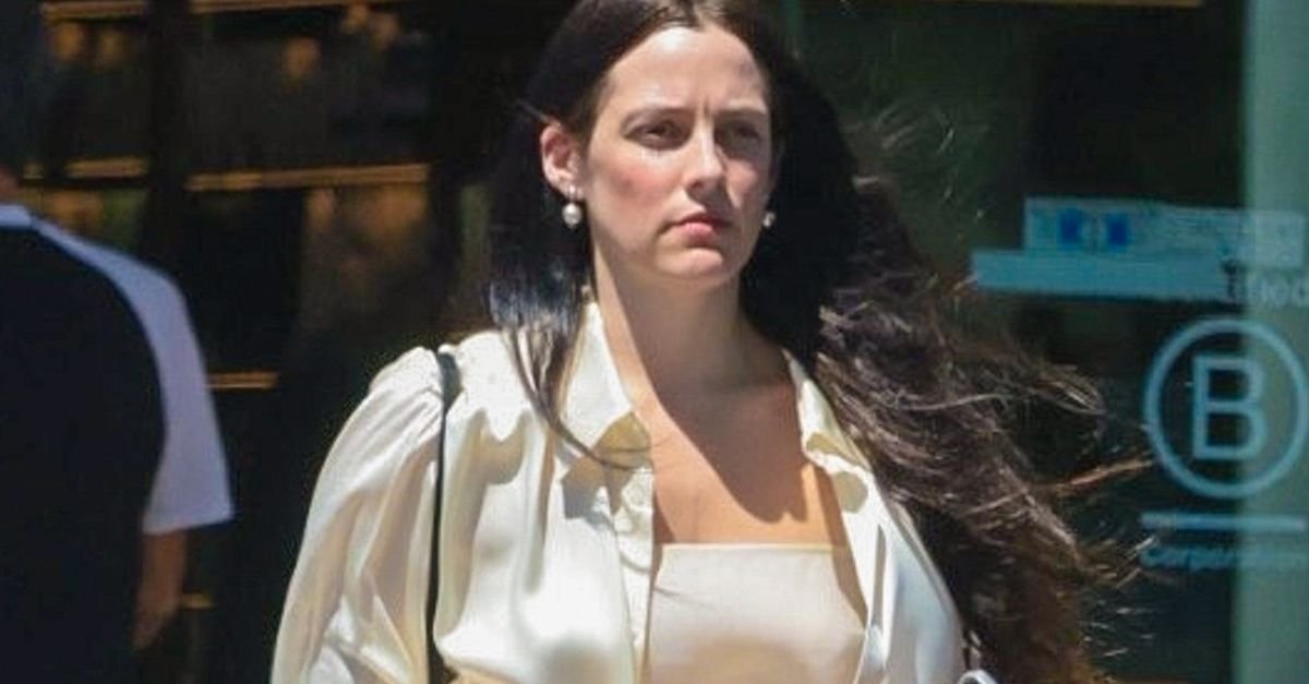 Riley Keough Wore Kitten Heels With Summer’s Top Pant Trend