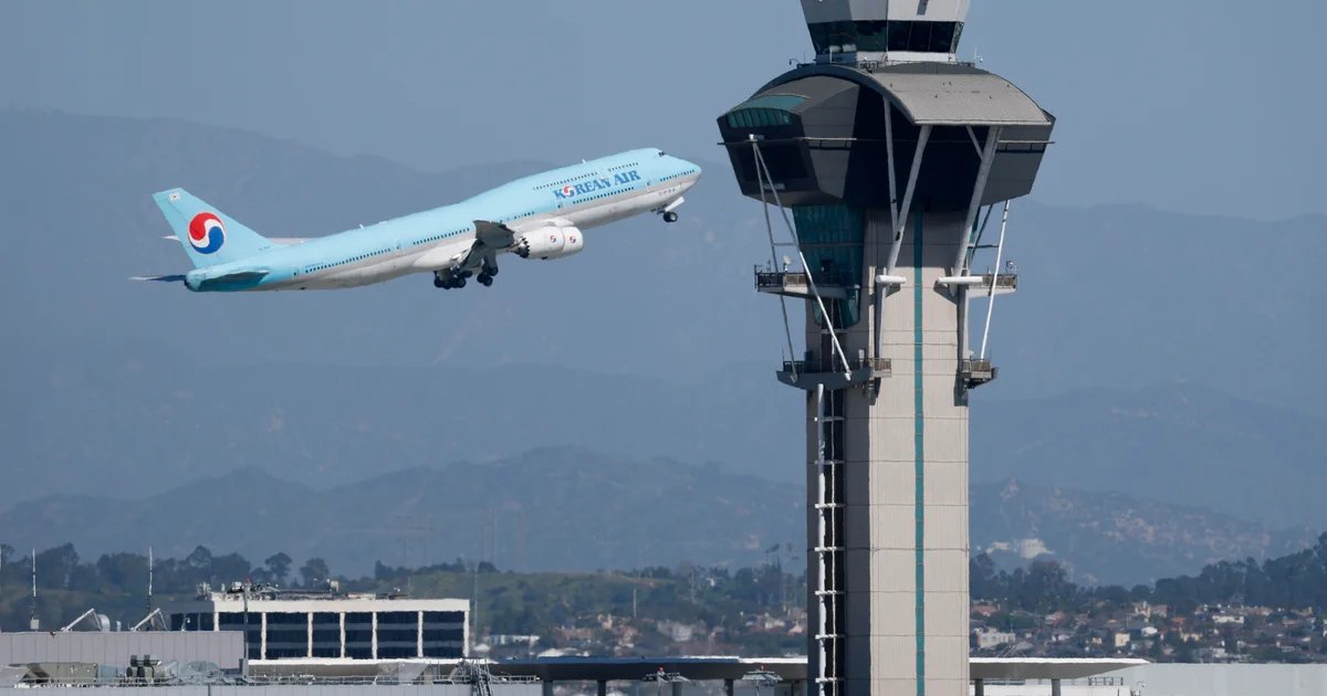 The U.S. faces an air traffic controller shortage. It’s turning to gamers for help.