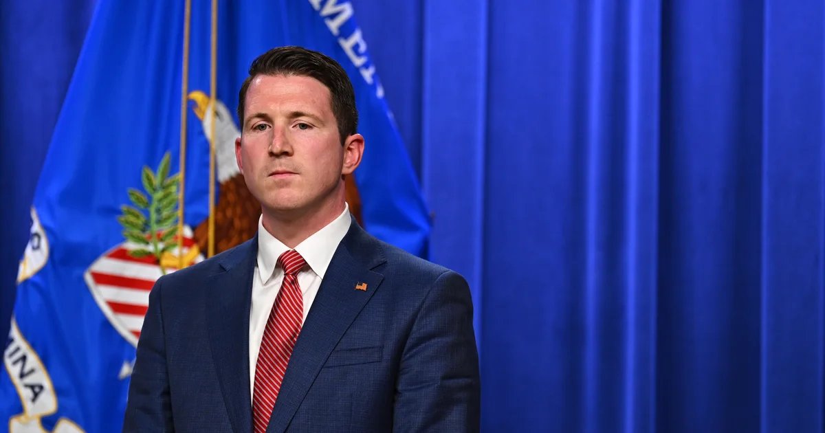 DOJ orders U.S. attorney’s offices to assign 1 prosecutor in each district to staff new fraud division, memo says