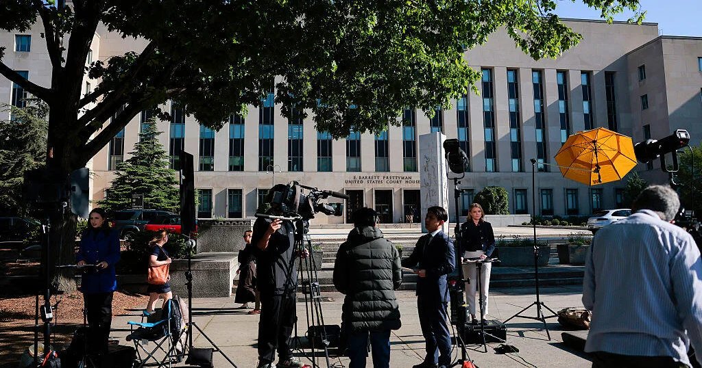 Live Updates: White House Correspondents’ Dinner shooting suspect due in court as investigation continues