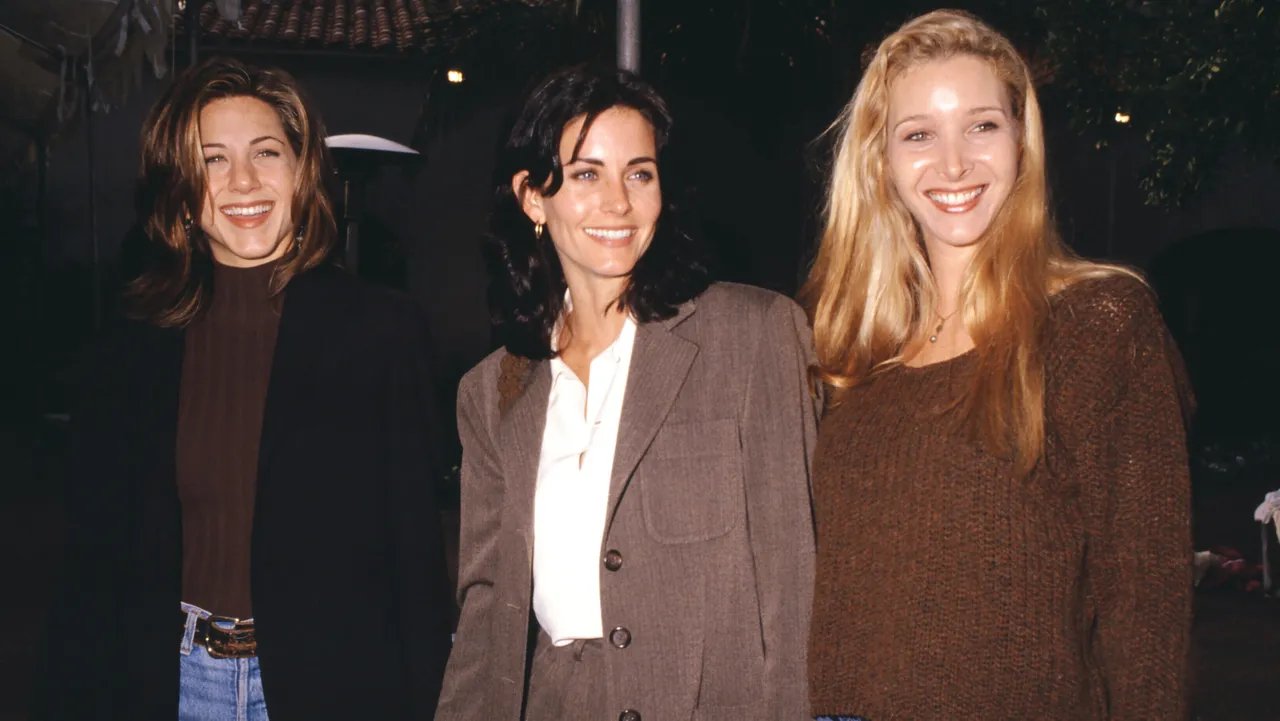 Friends Star Lisa Kudrow Comments on Writers’ Room
