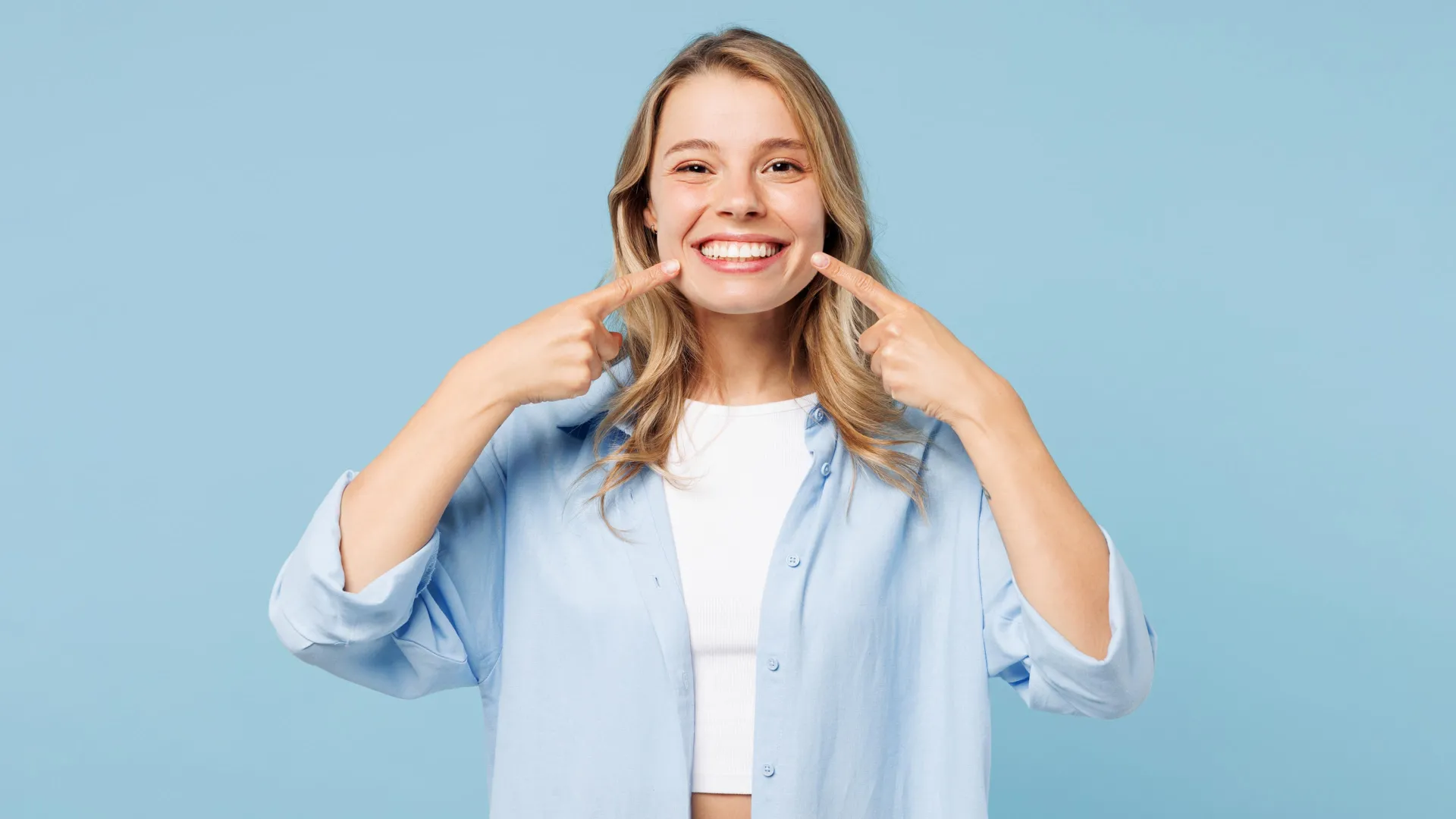 New toothpaste stops gum disease without killing good bacteria