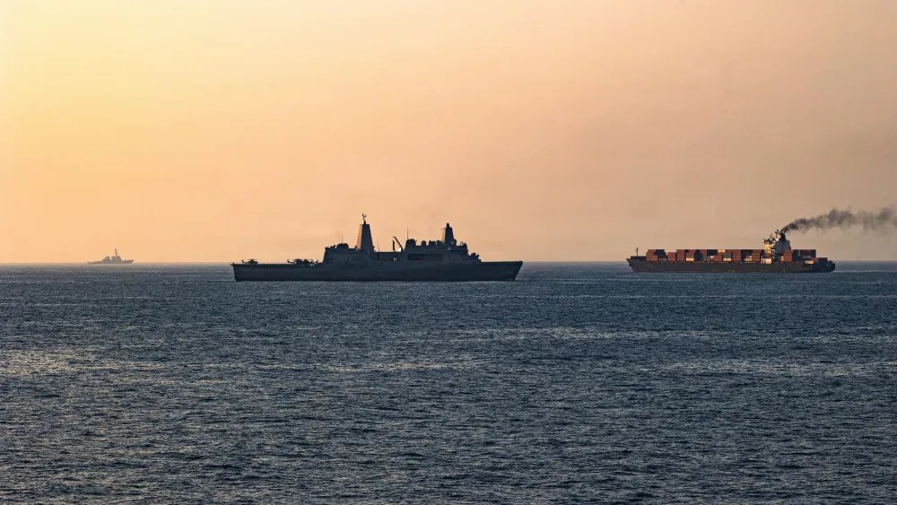 Hormuz ‘Opening’ Faces Skepticism as Iran Seeks End to US Blockade