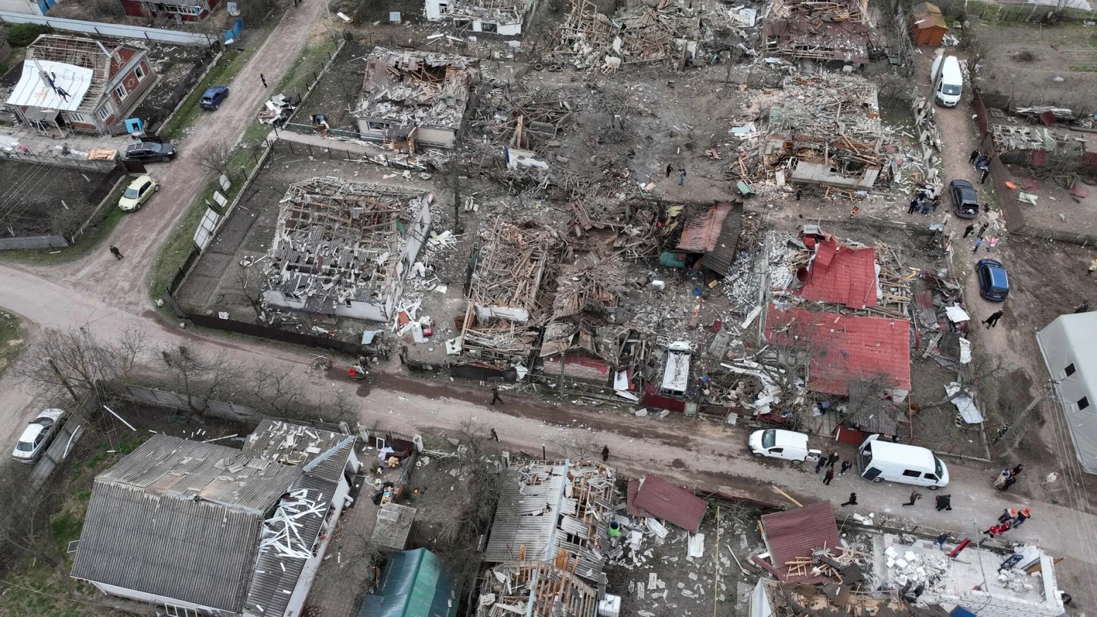 Video shows the moment a Russian drone hit an apartment in Ukraine | Russia-Ukraine war