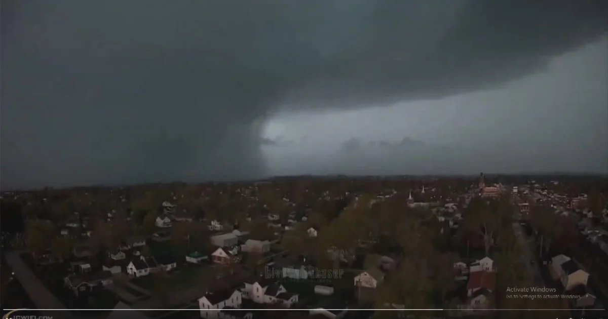 Reported tornado in Lena, Illinois, west of Rockford causes extensive damage; sheriff says town shut down