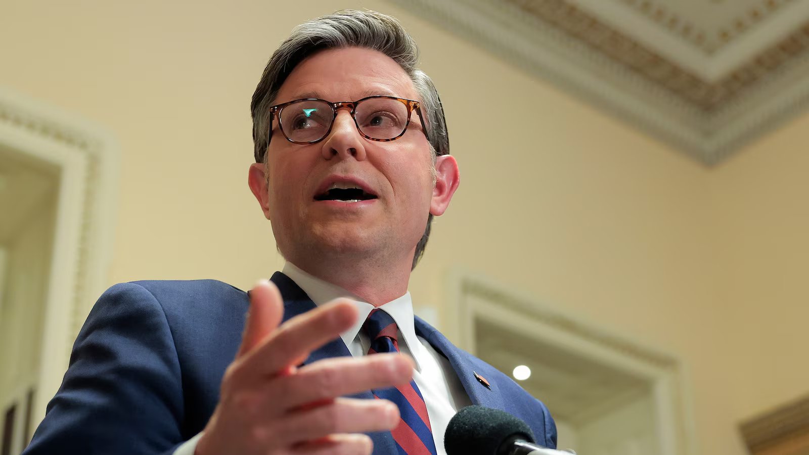 Congress returning from 2-week recess as Iran war debate rages and members face expulsion