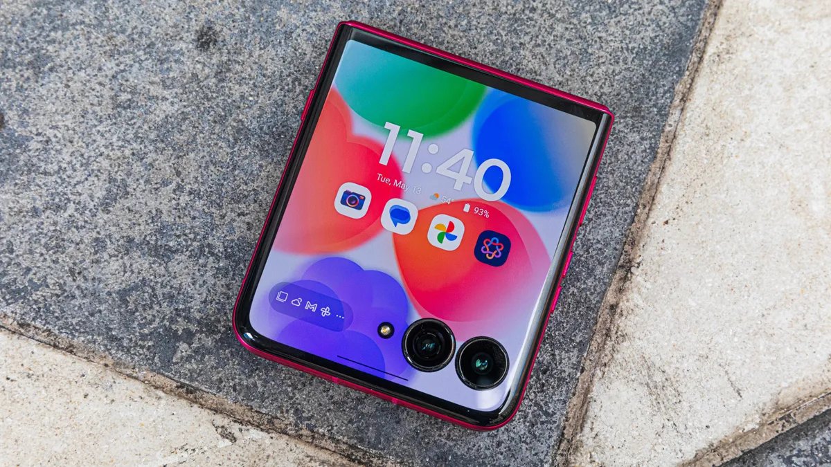 Motorola’s 2026 Razr Ultra Needs These Features to Win Me Over