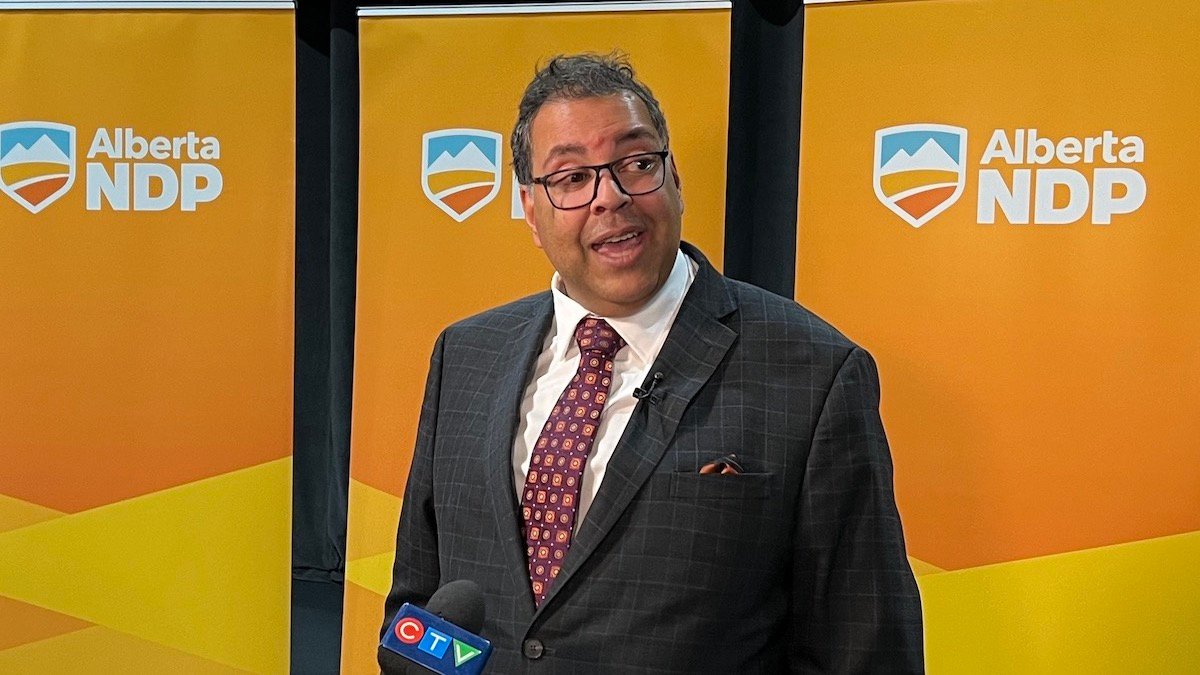 A rotten poll for the NDP begs the question: When will the knives come out for Naheed Nenshi? 