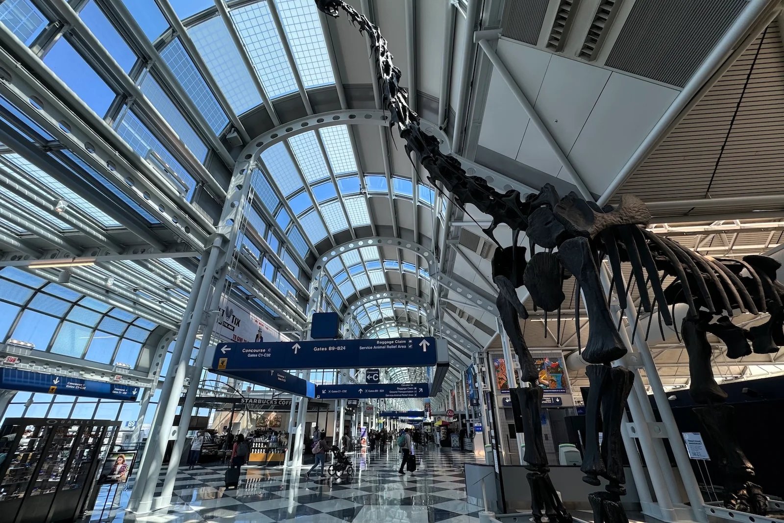 FAA orders flight reductions at Chicago’s O’Hare this summer