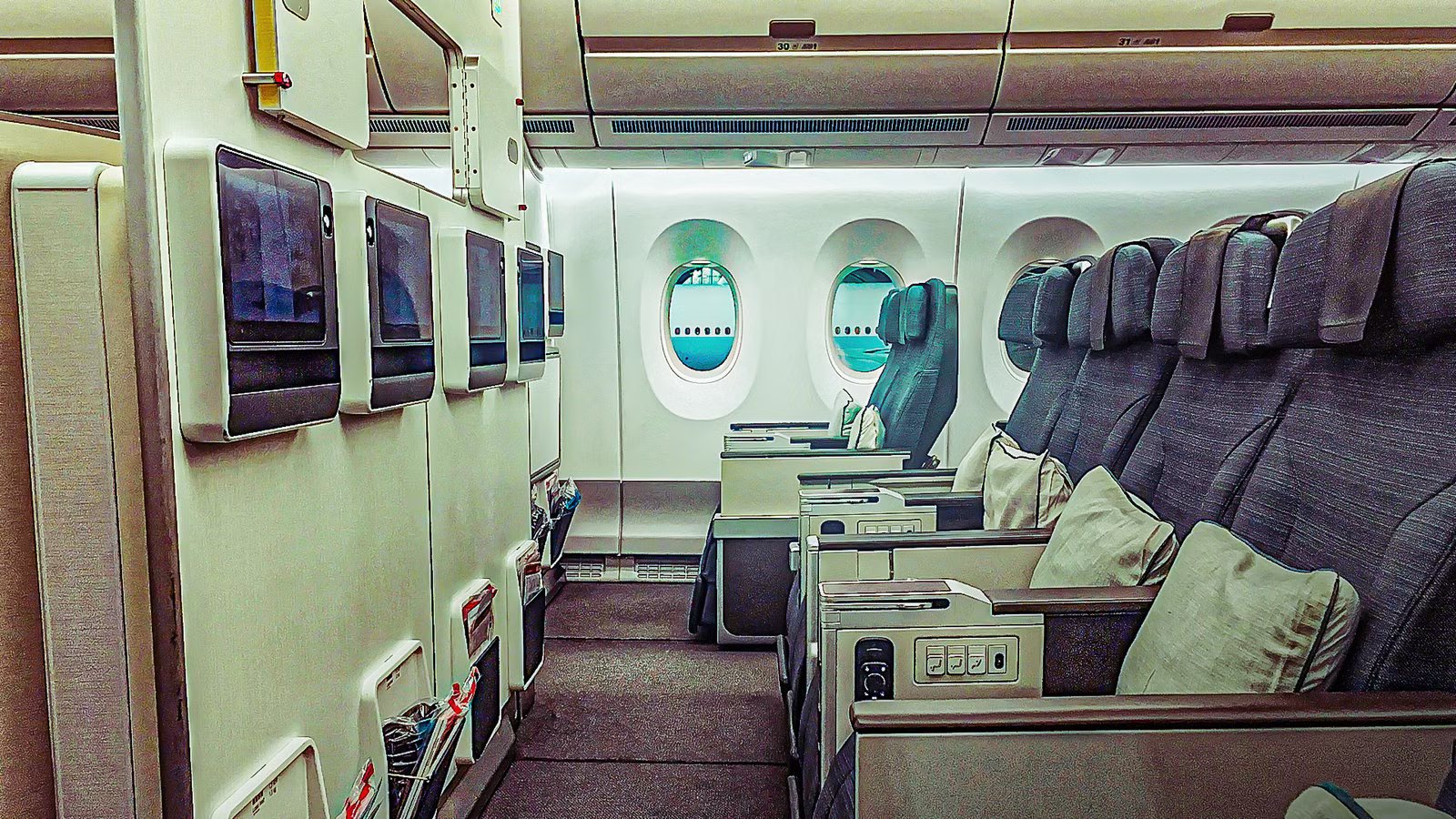 Here’s How Much More Spacious Premium Economy Is Compared To Economy Class