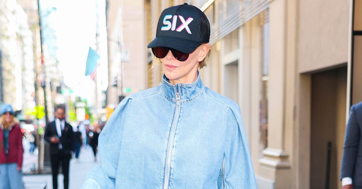 The Pant Trend People Are Wearing With White Sneakers