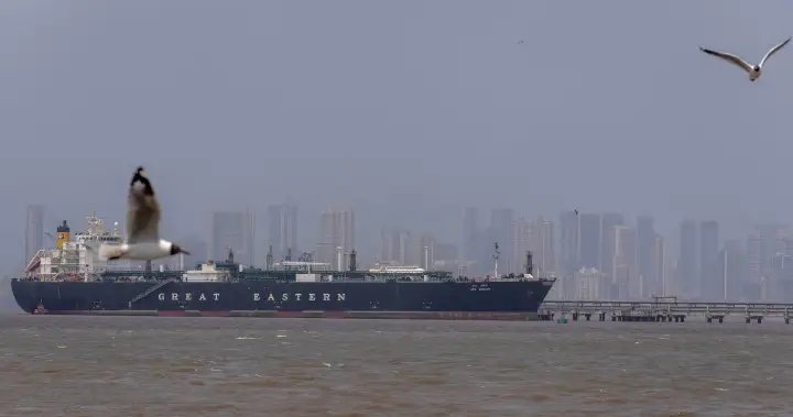 Talks ongoing as U.S. blockade of Iranian ports continues – National