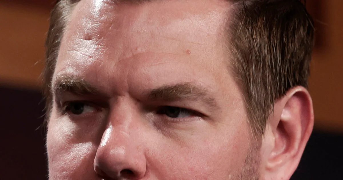 House reads resignation letters for Gonzales and Swalwell