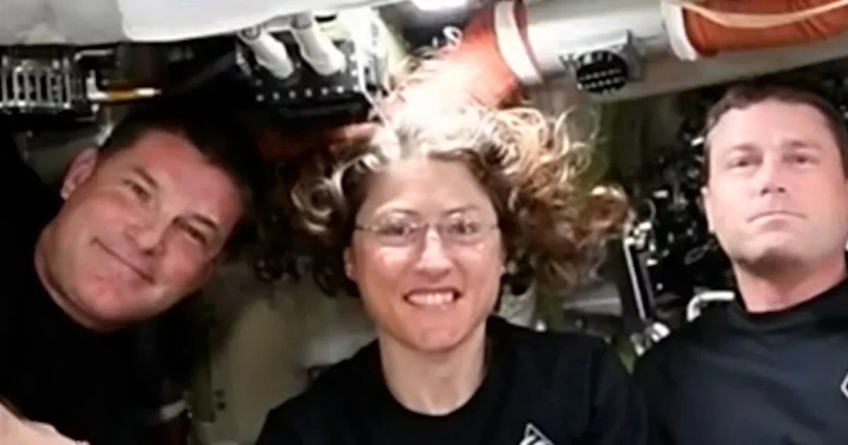 Trump congratulates Artemis II astronauts