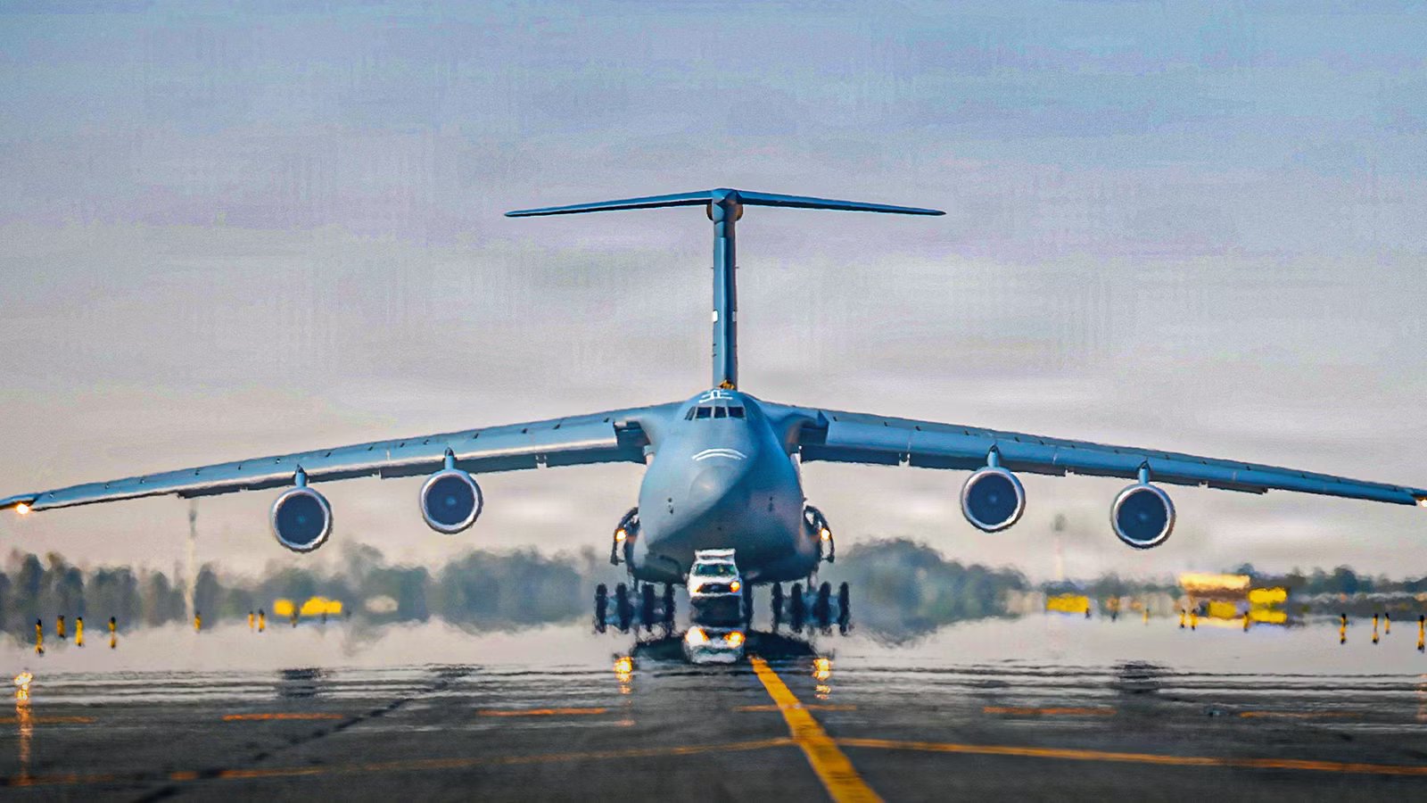 Why Doesn’t The Largest Military Transport Aircraft In US Have Winglets?