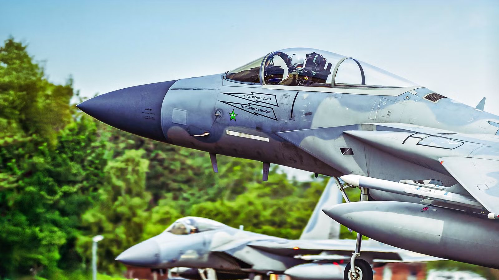 The Top X Highest Paid US Military Pilot Ranks in 2026