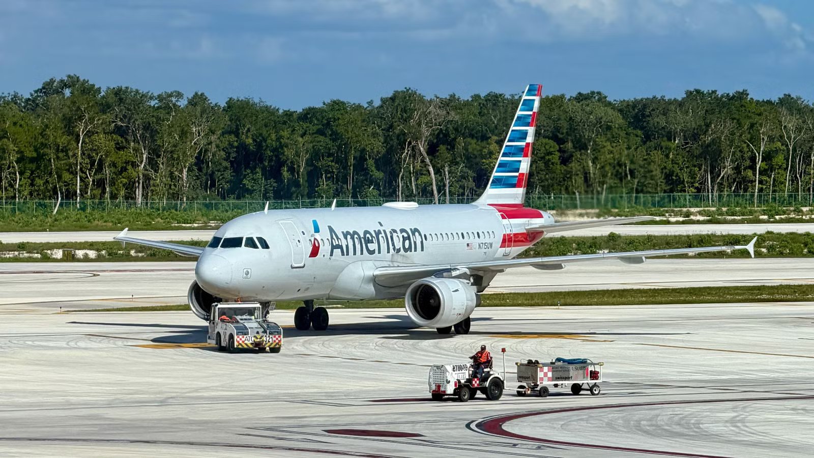 Top-Tier American Airlines Flier Loses Seat To Standby After Boarding