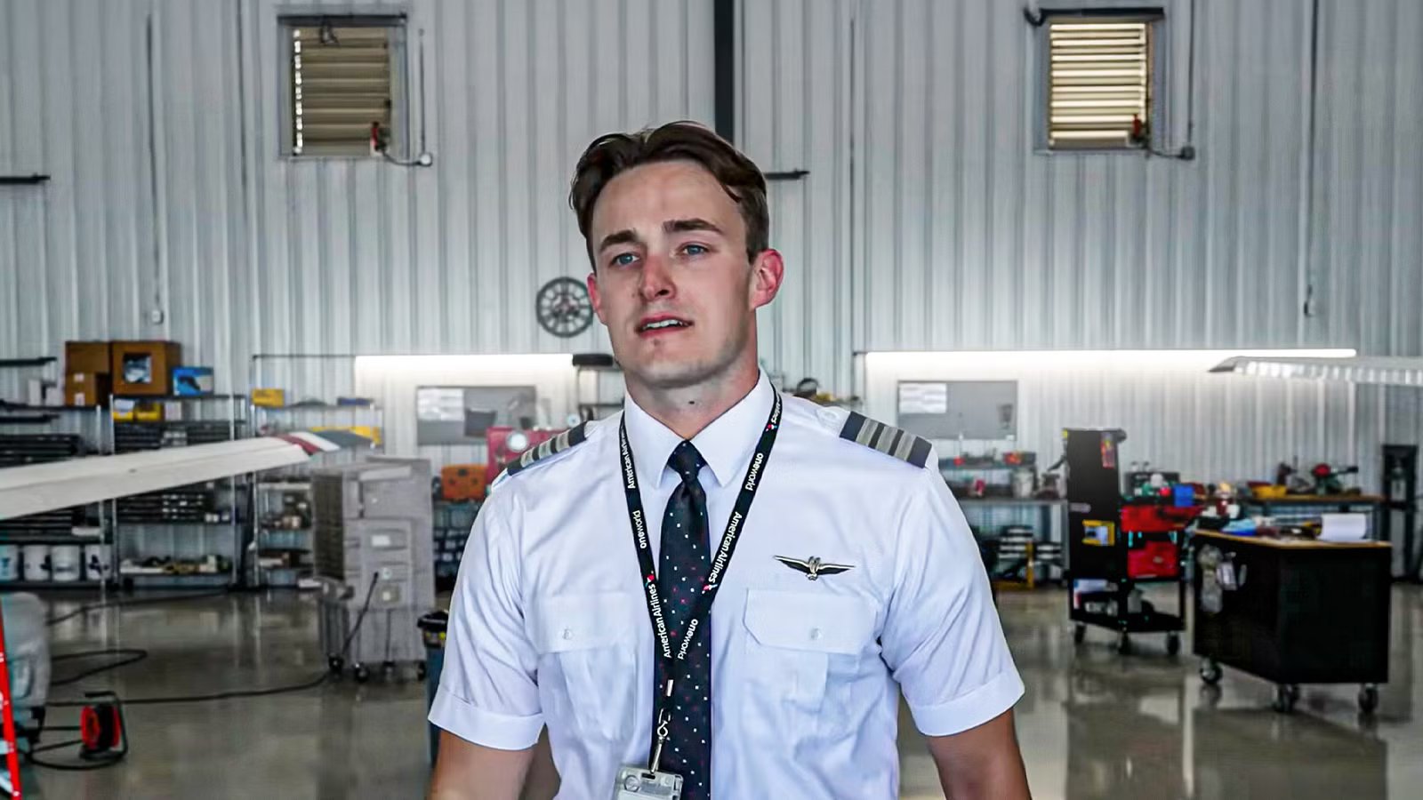 A Look At The Hourly Pay Of US Regional Airline First Officers In 2026