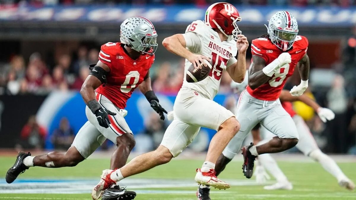 2026 NFL mock draft: Chiefs trade up twice, Giants unlock options