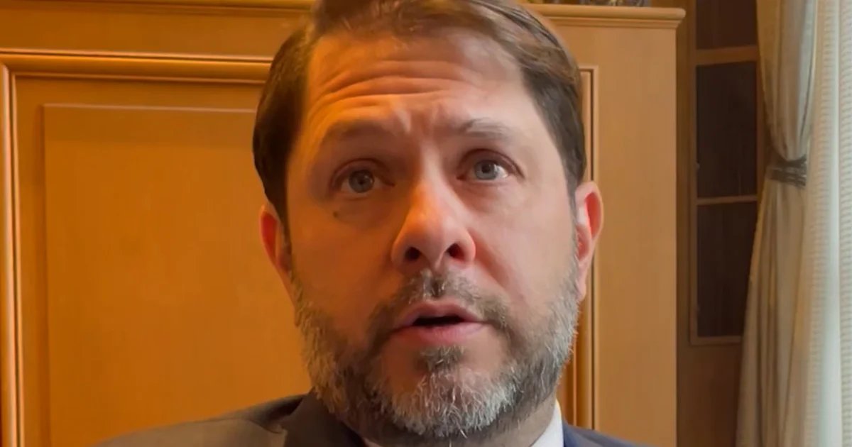 Sen. Gallego leaves the door open on run for president