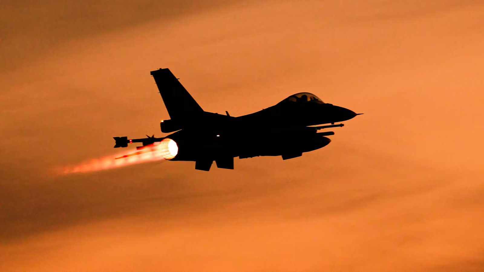 Why Doesn’t The World’s Most Produced Fighter Jet Have A Thrust Vectoring Nozzle?