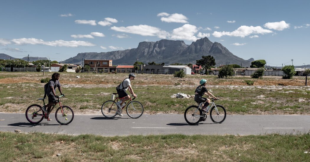 What a Bike Ride in Cape Town Taught Me About Apartheid