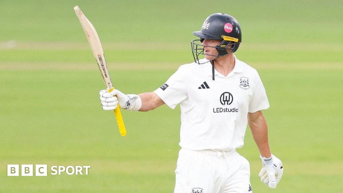 Ben Charlesworth stars for Glos before James Taylor takes six wickets for Kent