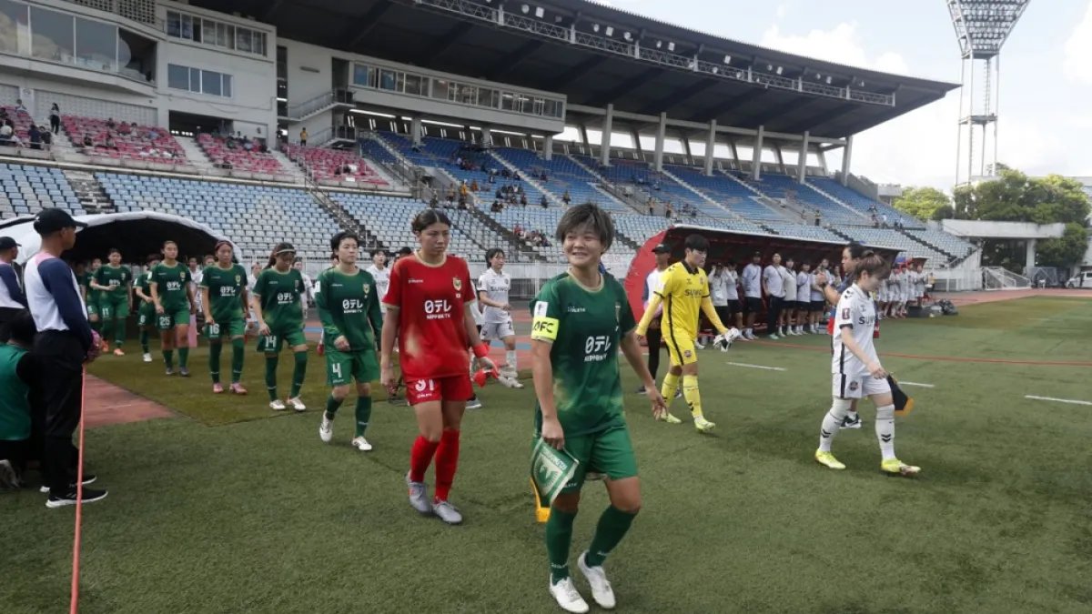 South Koreans gear up to roar on football team from rival North | Football News
