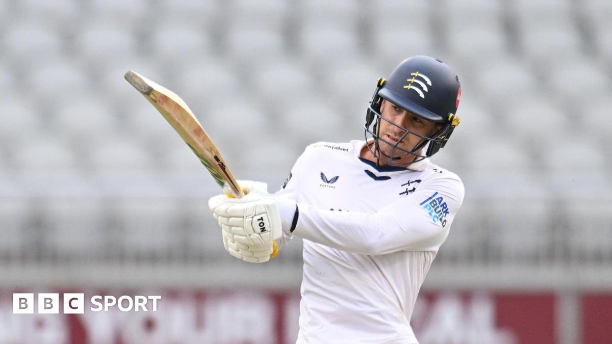 County Championship: Higgins wickets leaves Lancashire v Middlesex evenly poised