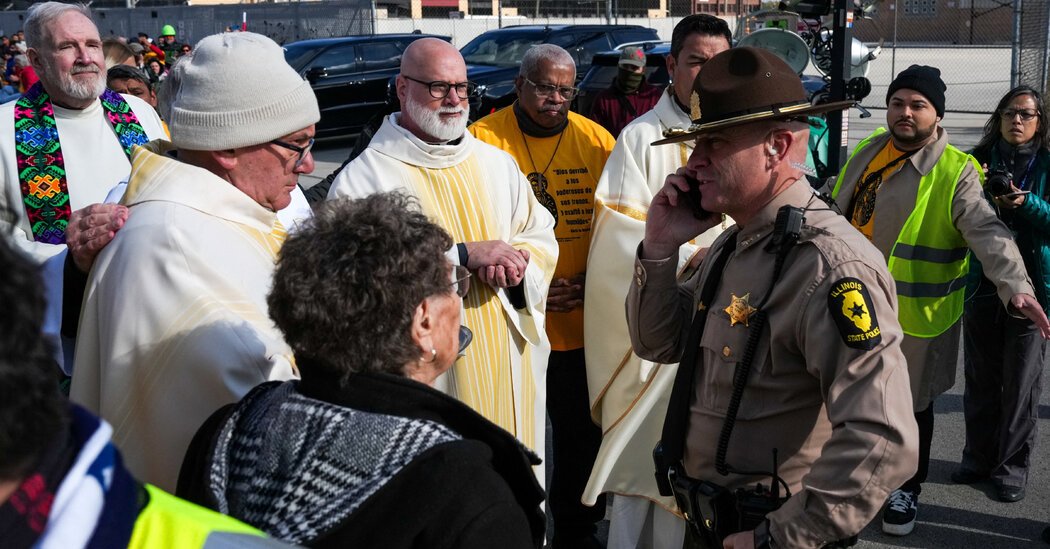 Catholic Clergy Can Minister Within Illinois ICE Facility After Legal Agreement