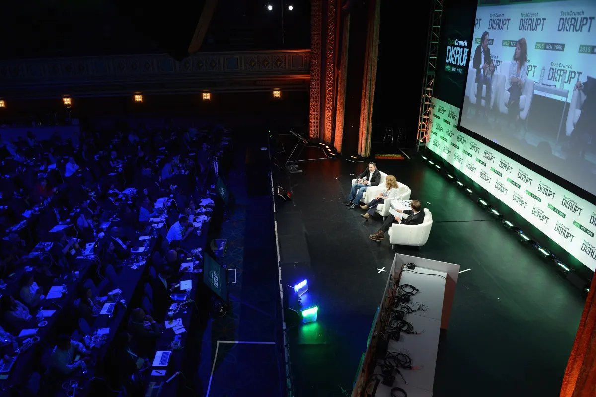 Last 24 hours to get 50% off a second pass to Disrupt 2026 | TechCrunch