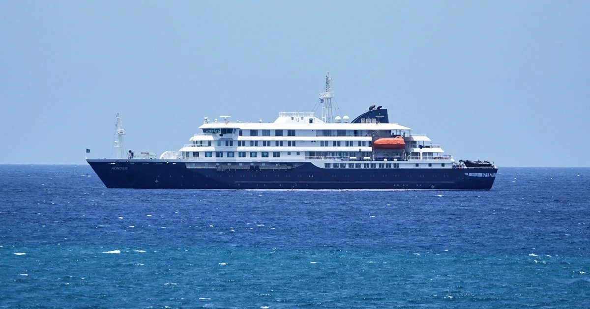 Man Makes Emotional Plea From Hantavirus Cruise Ship
