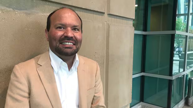 Calgary criminal defence lawyer charged with 9 offences, including child luring