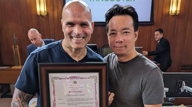 Advocate to return ‘disingenuous’ award after mayor’s opposition to Vancouver overdose prevention site