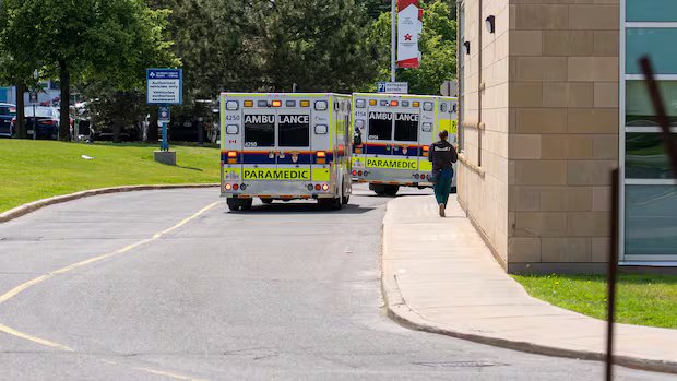 Toddler rescued from Ottawa River, taken to hospital in critical condition: firefighters