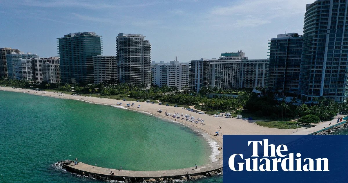 At least 11 people sent to hospital after suspected boat explosion in Miami | Miami