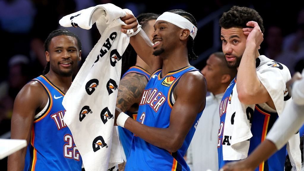 Thunder blow by Lakers in Game 3, improve to 7-0 in playoffs