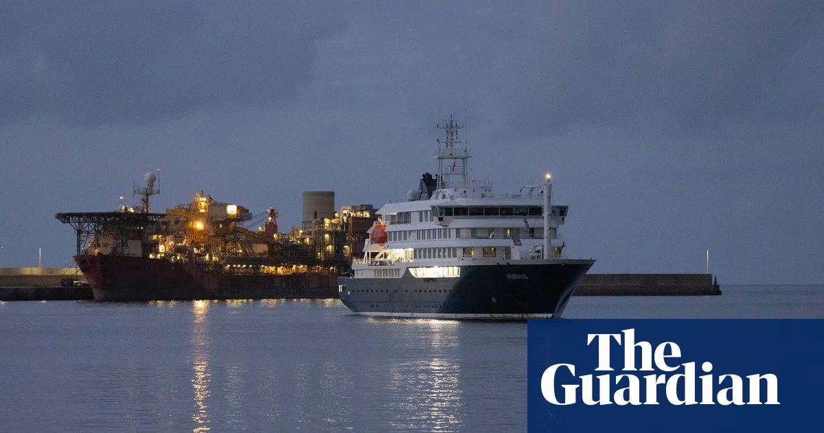 Cruise ship hit by hantavirus arrives in Tenerife to evacuate passengers | Hantavirus