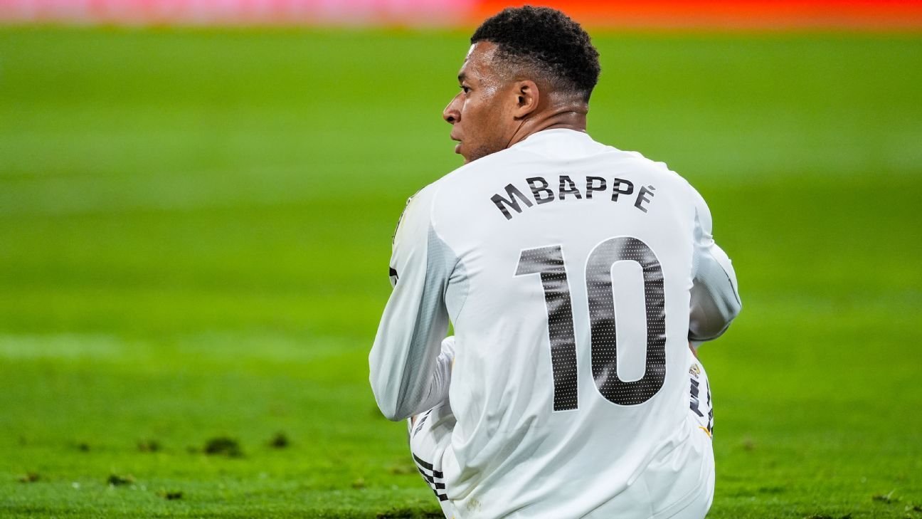 Real Madrid’s Kylian Mbappé to miss El Clásico with injury as Barcelona aim for title