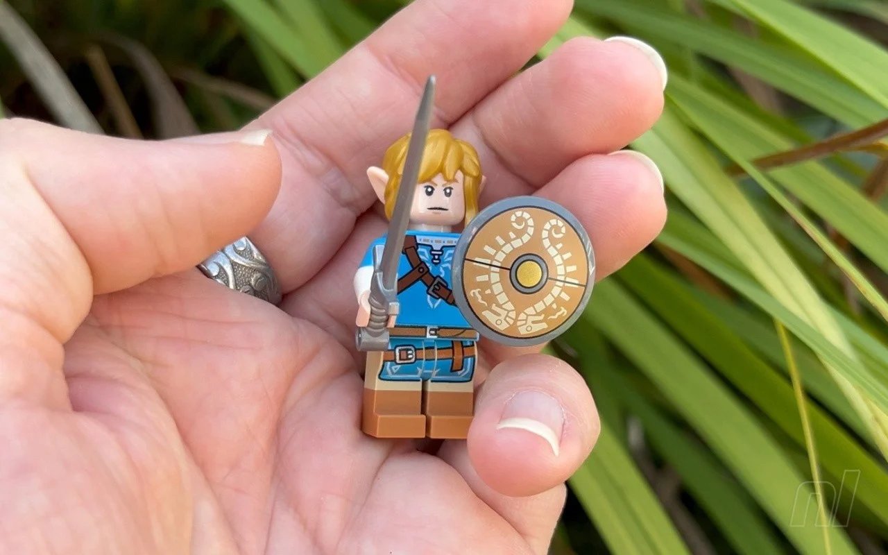 PSA: LEGO Is Officially Retiring Its First Zelda Set, Get It Before It’s Gone