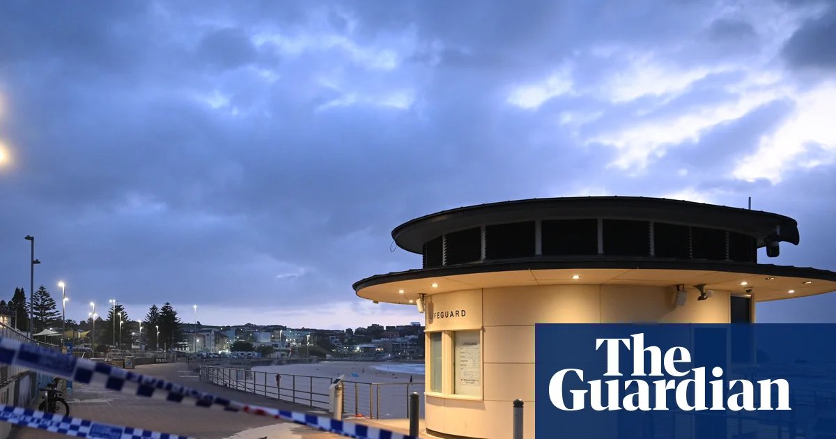Man charged with stealing camera equipment from Bondi shooting victim in aftermath of terror attack | New South Wales