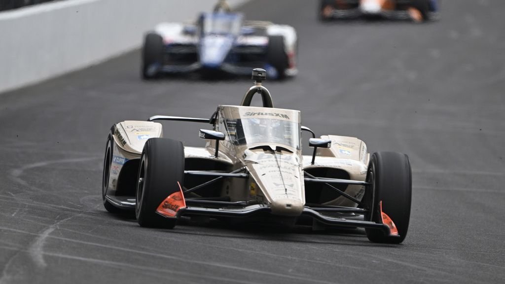Rosenqvist wins closest Indy 500 ever by 0.02 seconds