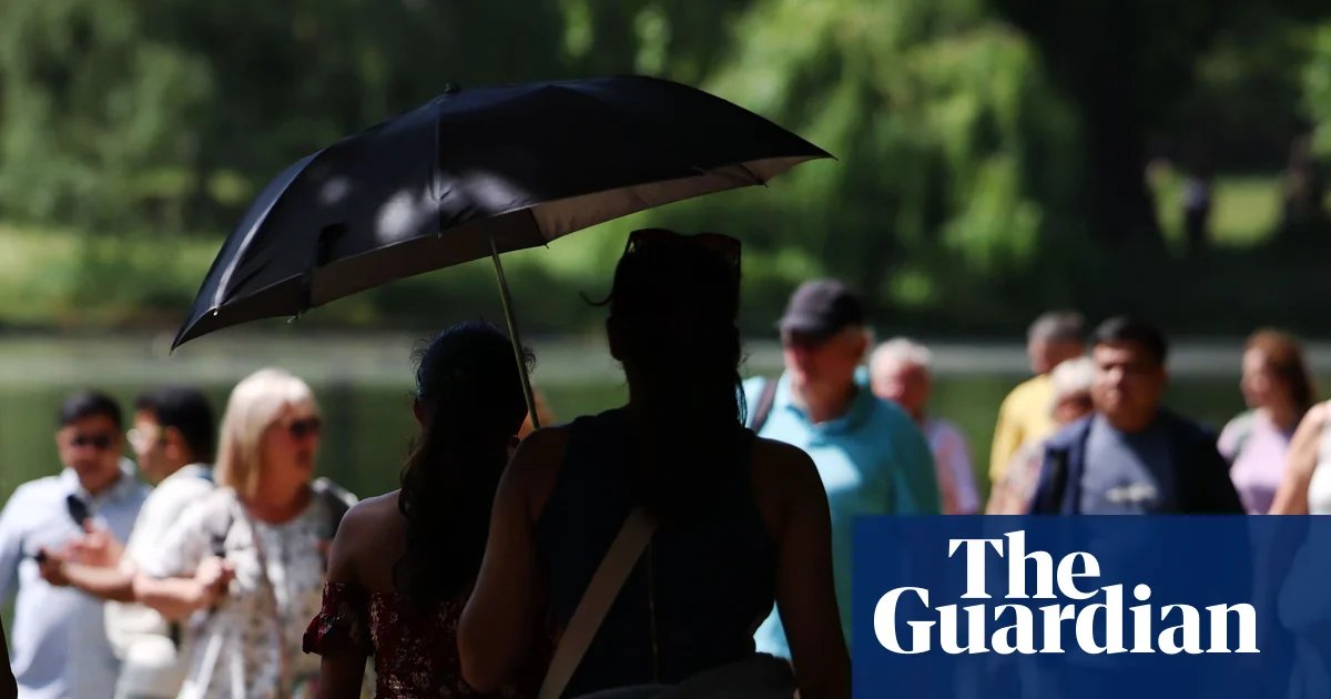Parts of England expected to hit 35C in ‘unprecedented’ May heatwave | UK weather